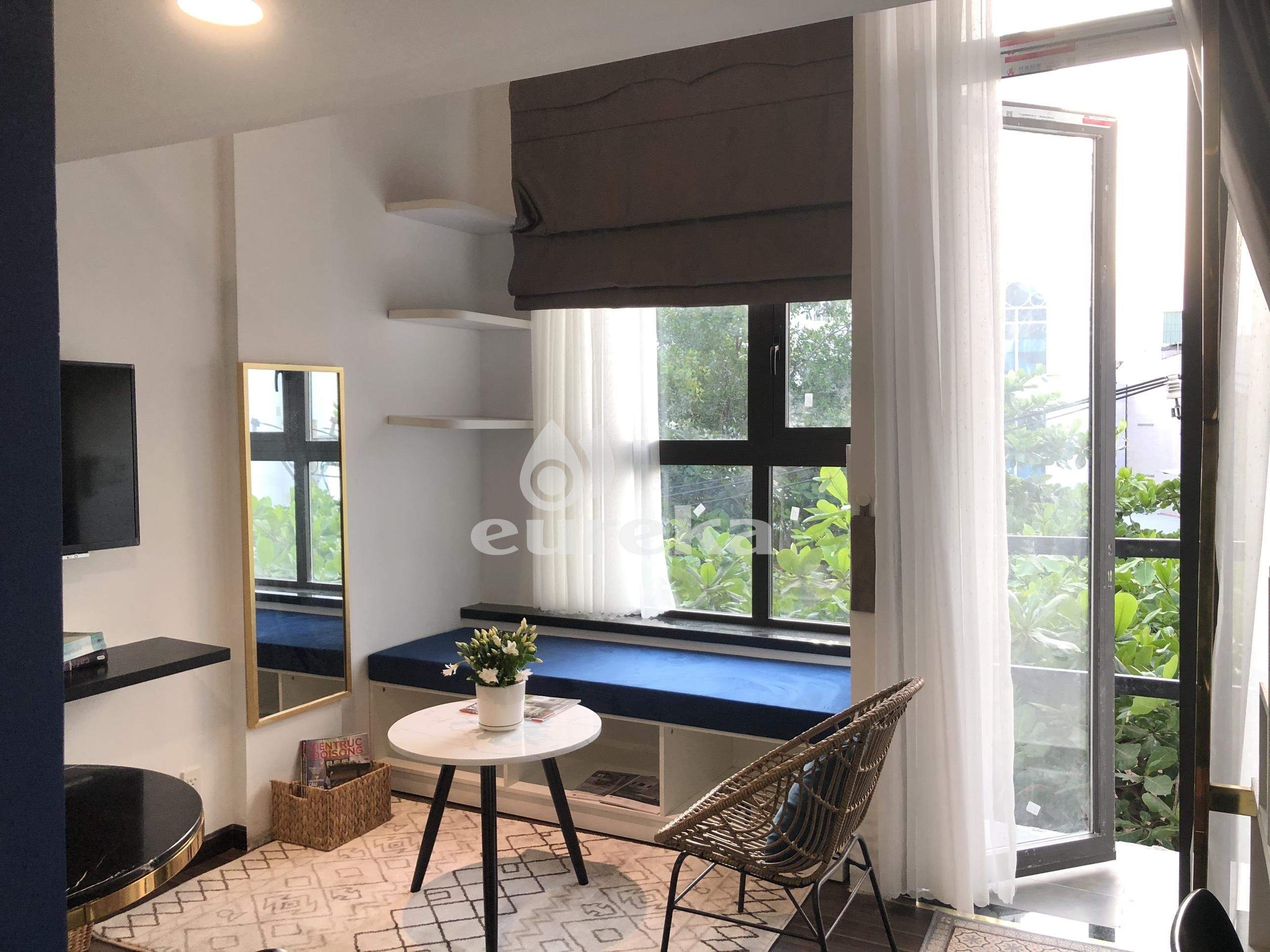 Apartment For Rent In  Nguyen Cuu Van